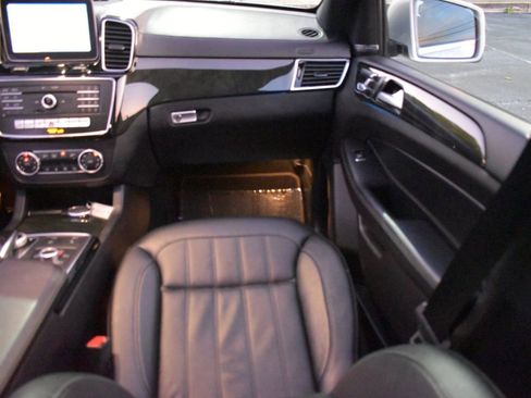 Used 2019 Mercedes-Benz GLS 450 4MATIC w/ Premium 1 Package image 17