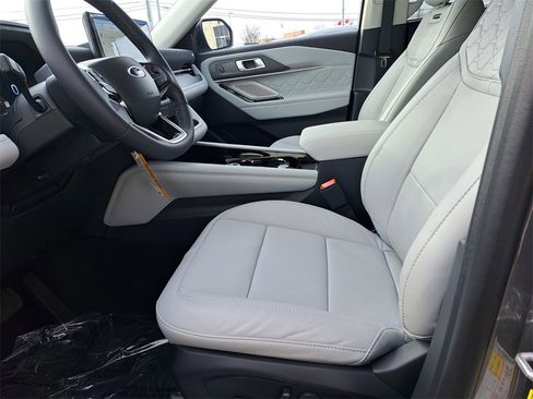 New 2026 Ford Explorer Platinum w/ LUX Leather Package image 12