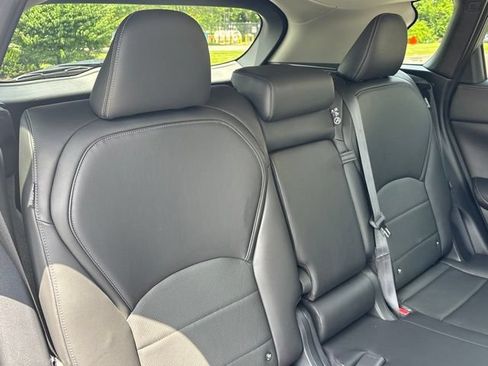 Used 2023 INFINITI QX50 Luxe AWD/4WD image 32
