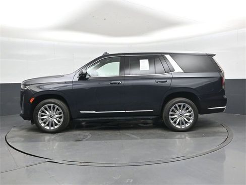Used 2022 Cadillac Escalade Premium Luxury image 7