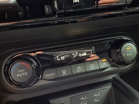 New 2026 Nissan Kicks SV image 18