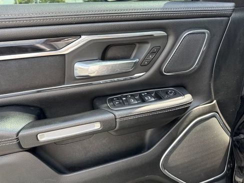 Used 2019 RAM 1500 Laramie AWD/4WD image 13