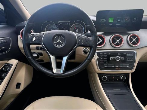 Used 2015 Mercedes-Benz GLA 250 4MATIC image 6