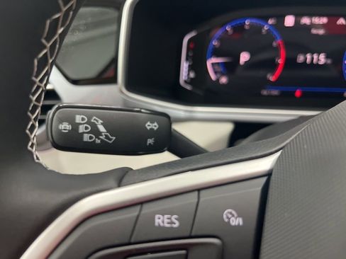 New 2026 Volkswagen Taos SEL image 24