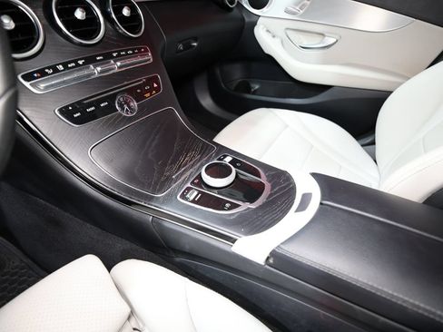 Used 2018 Mercedes-Benz C 300 Sedan image 21
