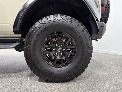 Used 2025 Ford Bronco Raptor AWD/4WD image 17