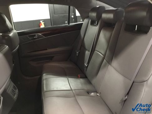 Used 2009 Toyota Avalon Limited image 29
