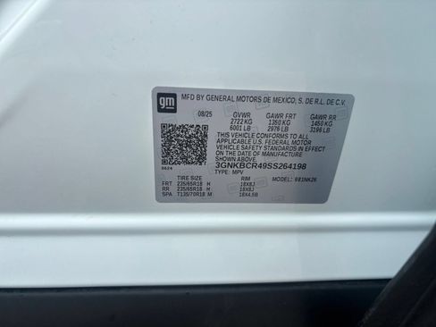 Used 2025 Chevrolet Blazer LT FWD image 30