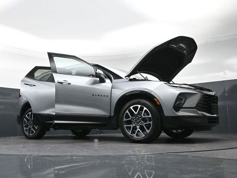 Used 2025 Chevrolet Blazer RS image 44