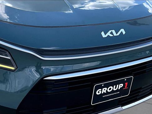 Used 2023 Kia Niro EX FWD image 51