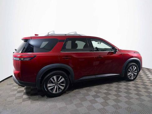 Certified 2023 Nissan Pathfinder SL AWD/4WD image 4