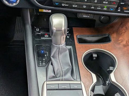 Used 2022 Lexus RX 450hL AWD w/ Premium Package image 14