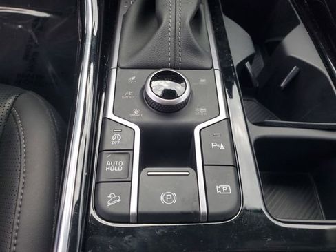 Used 2024 Kia Sorento SX image 30