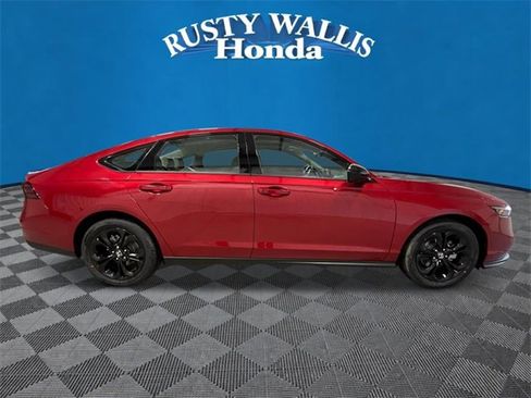 New 2025 Honda Accord SE image 2