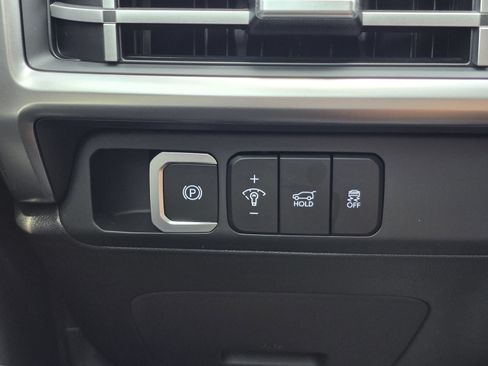 Certified 2026 Hyundai Santa Fe SE FWD image 30