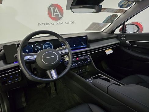 Used 2024 Hyundai Sonata Limited image 13