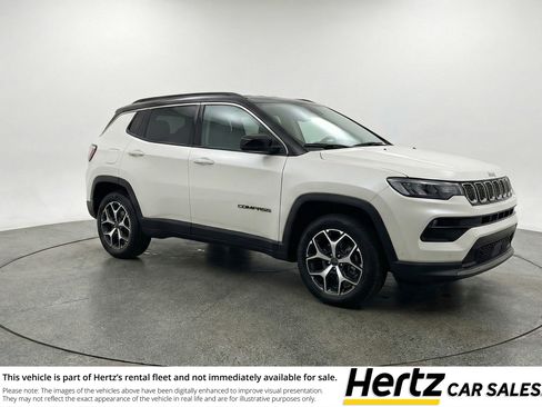 Used 2025 Jeep Compass Limited image 1