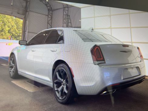 Used 2021 Chrysler 300 S RWD image 4