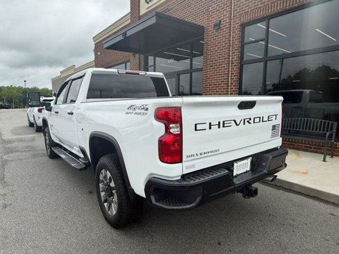 Used 2025 Chevrolet Silverado 2500 Custom w/ Custom Value Package AWD/4WD image 4