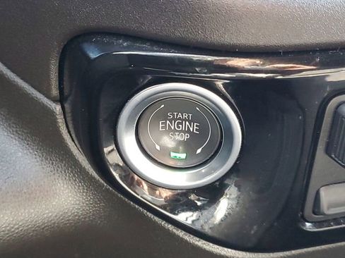 Certified 2025 GMC Sierra 1500 Elevation AWD/4WD image 25