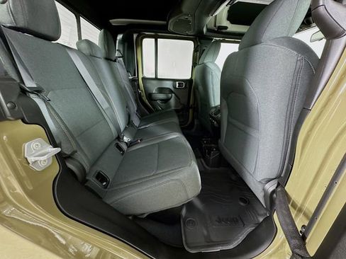 New 2026 Jeep Gladiator Sport image 28