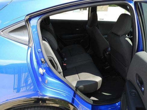 Used 2019 Honda HR-V Sport image 28