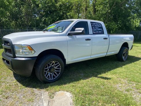 Used 2016 RAM 2500 Tradesman RWD image 1
