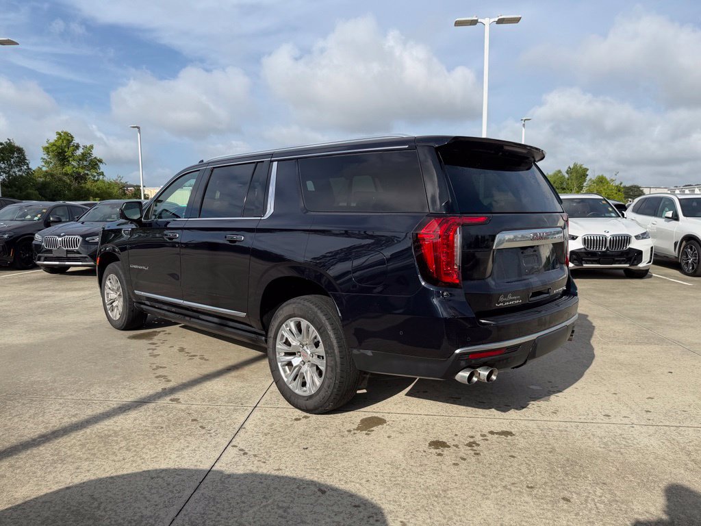 Used 2023 GMC Yukon XL Denali w/ Advanced Technology Package RWD image 7