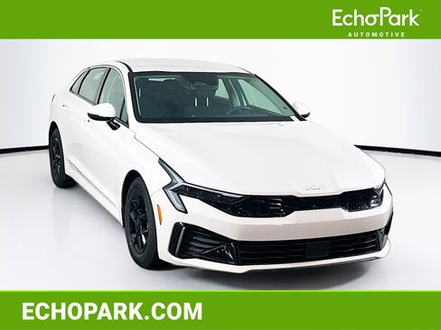 Used 2025 Kia K5 LXS image 1