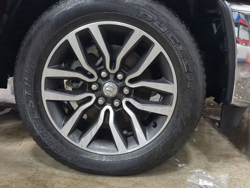 Used 2025 RAM 1500 Limited w/ Bed Utility Group image 9