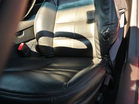 Used 2006 Chevrolet Corvette Coupe w/ Performance Package image 17