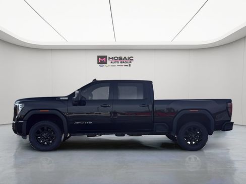 Used 2025 GMC Sierra 3500 AT4 w/ AT4 Premium Plus Package image 6