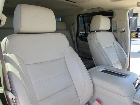 Used 2016 GMC Yukon Denali w/ Open Road Package RWD image 33