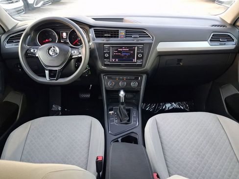 Used 2018 Volkswagen Tiguan S FWD image 9