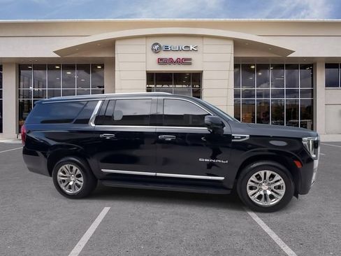 Used 2021 GMC Yukon XL Denali RWD image 17