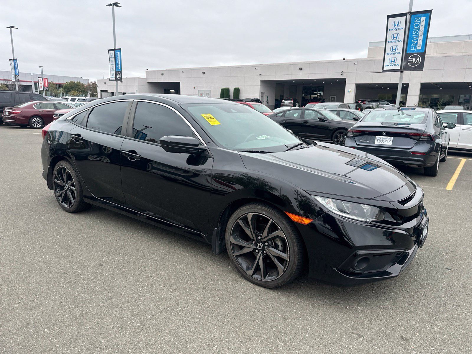 Used 2020 Honda Civic Sport image 2