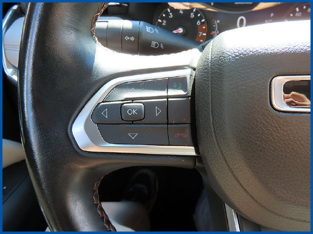 Used 2022 Jeep Compass Limited w/ Sun and Sound Group AWD/4WD image 17