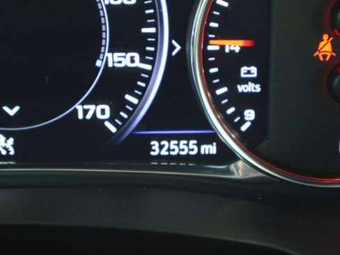 Used 2023 Chevrolet Traverse Premier w/ LPO, Floor Liner Package FWD image 27