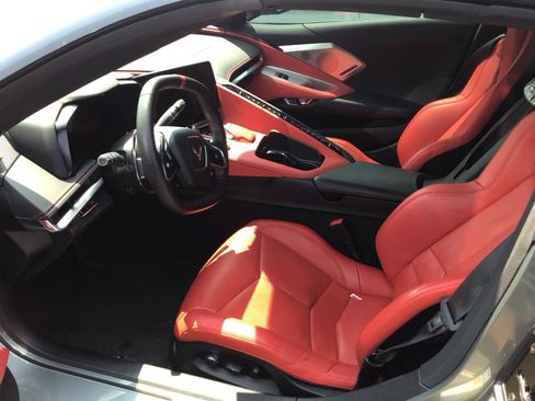 Used 2023 Chevrolet Corvette Stingray Preferred Conv w/ Z51 Performance Package RWD image 8