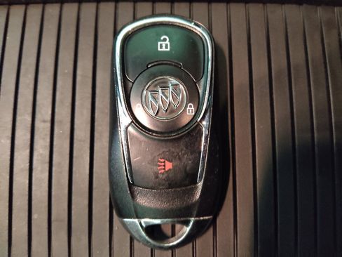 Used 2018 Buick Encore Preferred FWD image 32