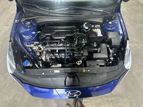 Used 2022 Hyundai Elantra SEL w/ Convenience + Premium Package FWD image 22