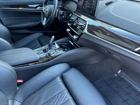 Certified 2023 BMW 530e 530e w/ Convenience Package image 18