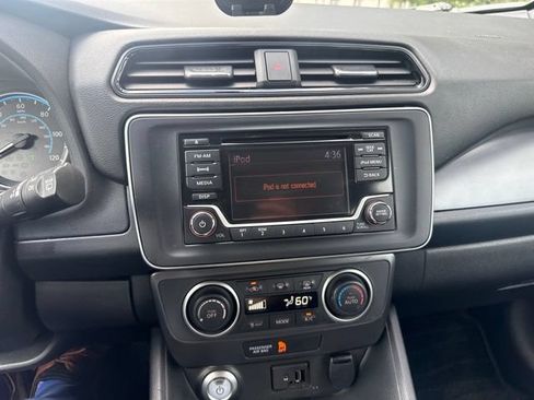 Used 2018 Nissan Leaf S w/ S Charge Package FWD image 11