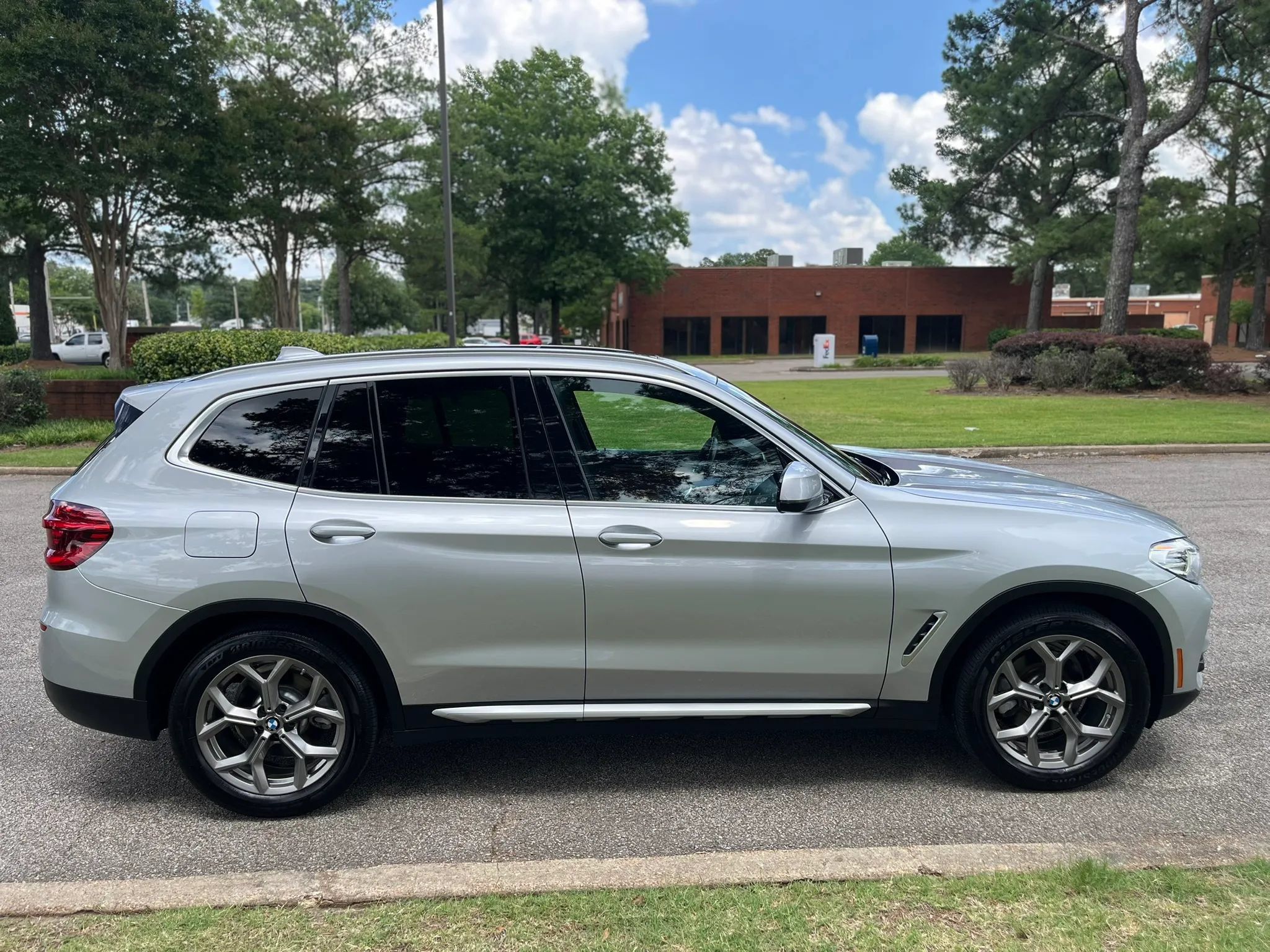 Used 2020 BMW X3 xDrive30i w/ Convenience Package AWD/4WD image 6