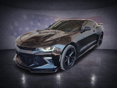 Used 2016 Chevrolet Camaro SS RWD image 31