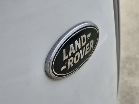Used 2023 Land Rover Range Rover SE image 13