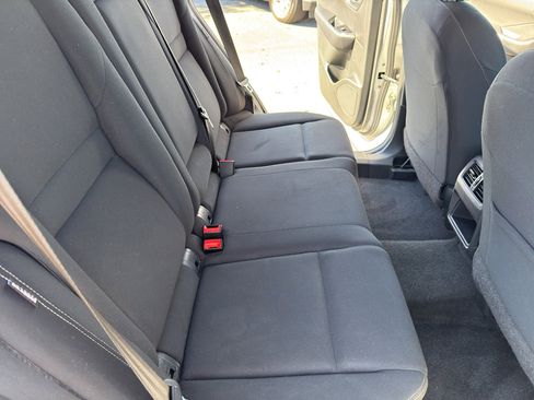 Used 2024 Nissan Rogue S image 27