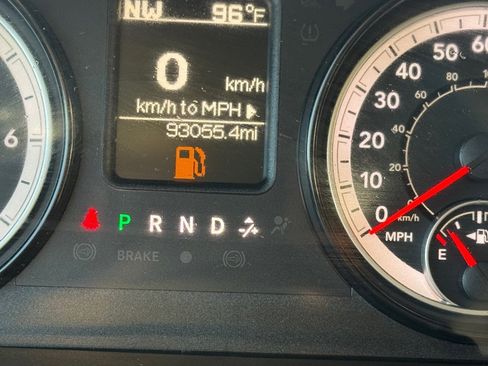 Used 2018 RAM 3500 Tradesman w/ Chrome Appearance Group image 17