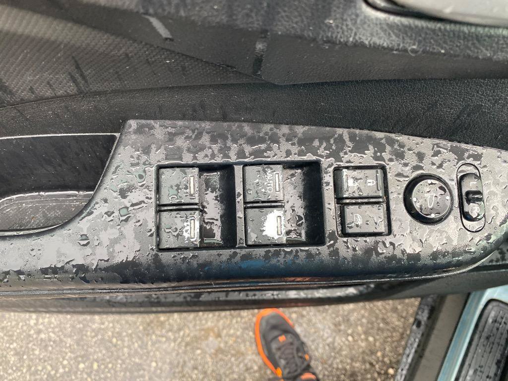 Used 2014 Honda CR-V LX image 34