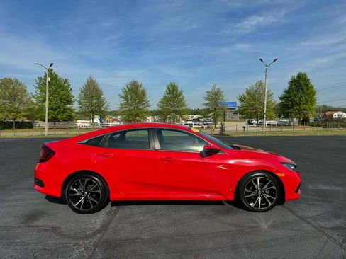 Used 2019 Honda Civic Sport image 4